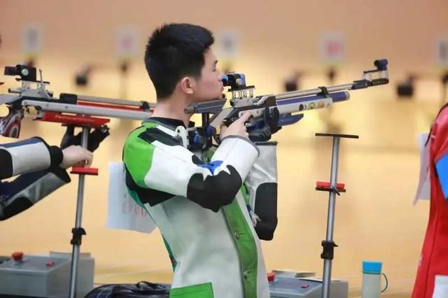 射出一片新天地 ——访深圳市体工大队射击教练刘庆甫