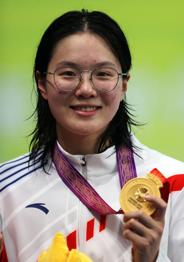 汤慕涵为广东游泳队实现奥运金牌零的突破。