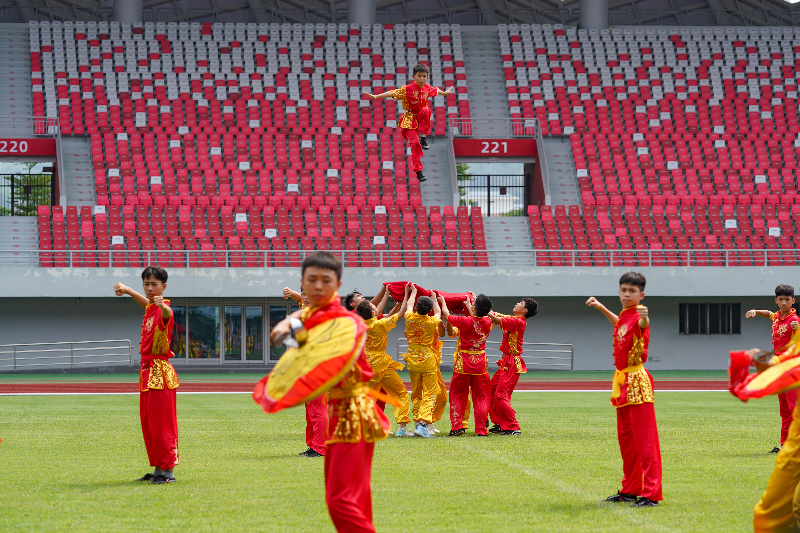 9月23日，广东省第16届运动会开幕式演出进入全面排练阶段。清远日报记者 邱炜民 摄.jpg
