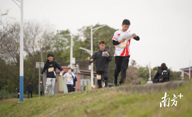 2月25日，广东各地的600多名参赛运动员齐聚南海丹灶参加广东省定向公开赛。  通讯员供图